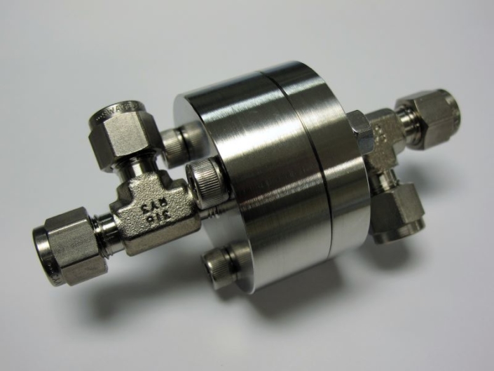 Membrane Holders for AAO Membranes InRedox